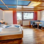 Hotel Alpenbad Hohenhaus Tux