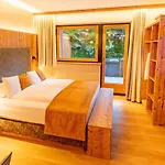 Alpenbad Hohenhaus Hotel Tux