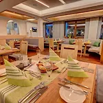 Hotel Alpenbad Hohenhaus Tux