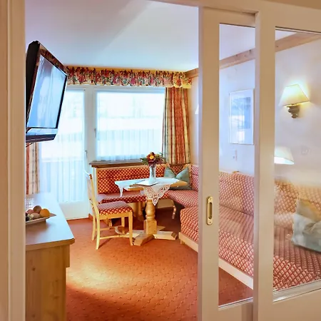 Alpenbad Hohenhaus 4* Tux