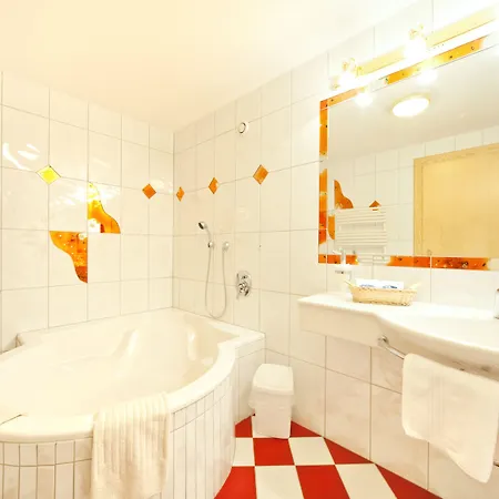 Alpenbad Hohenhaus Otel