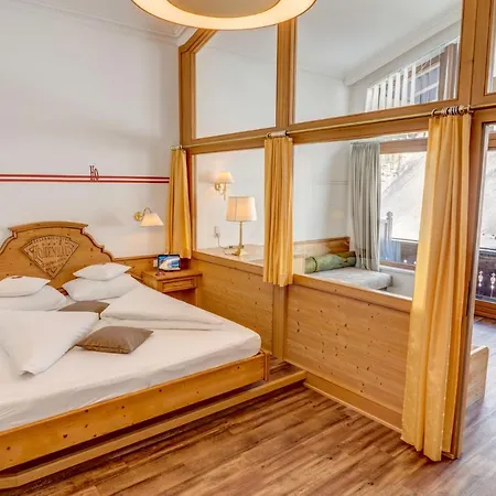 Hotel Alpenbad Hohenhaus Tux