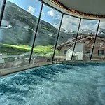 Hotel Alpenbad Hohenhaus Tux