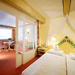 Alpenbad Hohenhaus Отель 4*