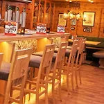 Alpenbad Hohenhaus Отель Тукс