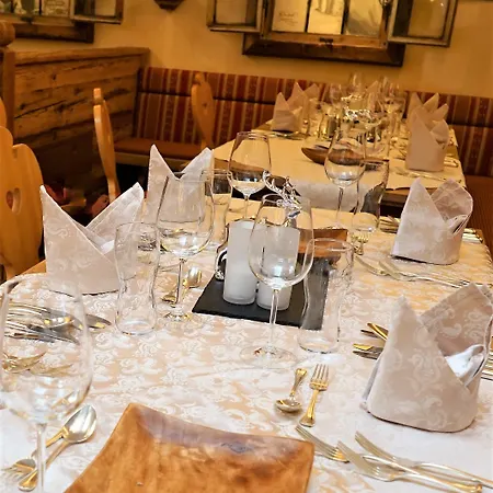 Szálloda Alpenbad Hohenhaus 4*