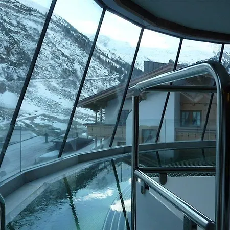 호텔 Alpenbad Hohenhaus 턱스