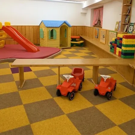 Alpenbad Hohenhaus Szálloda 4*