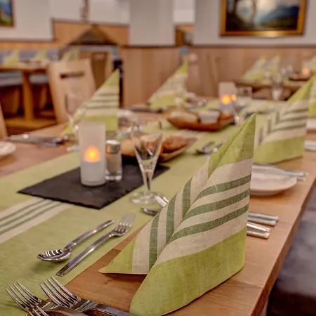 Szálloda Alpenbad Hohenhaus 4*